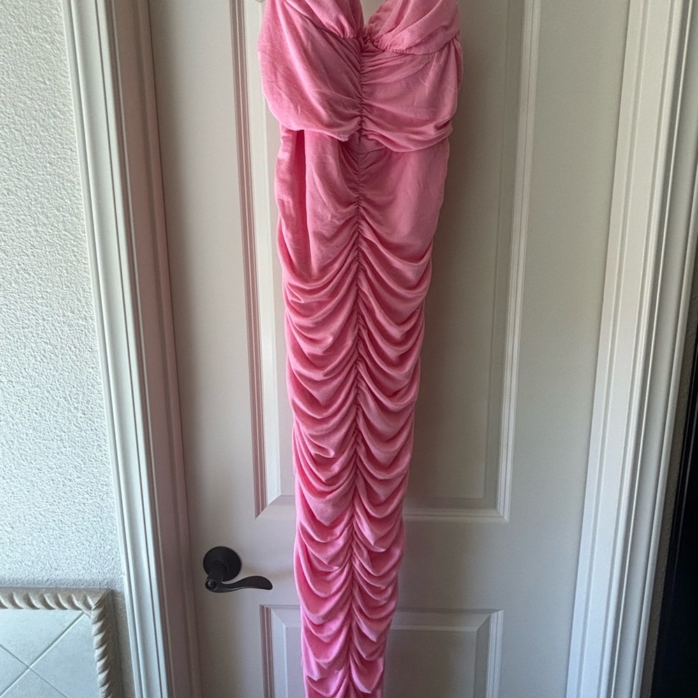 Pink Ruched formal/Prom Dress - Picture 4 of 4